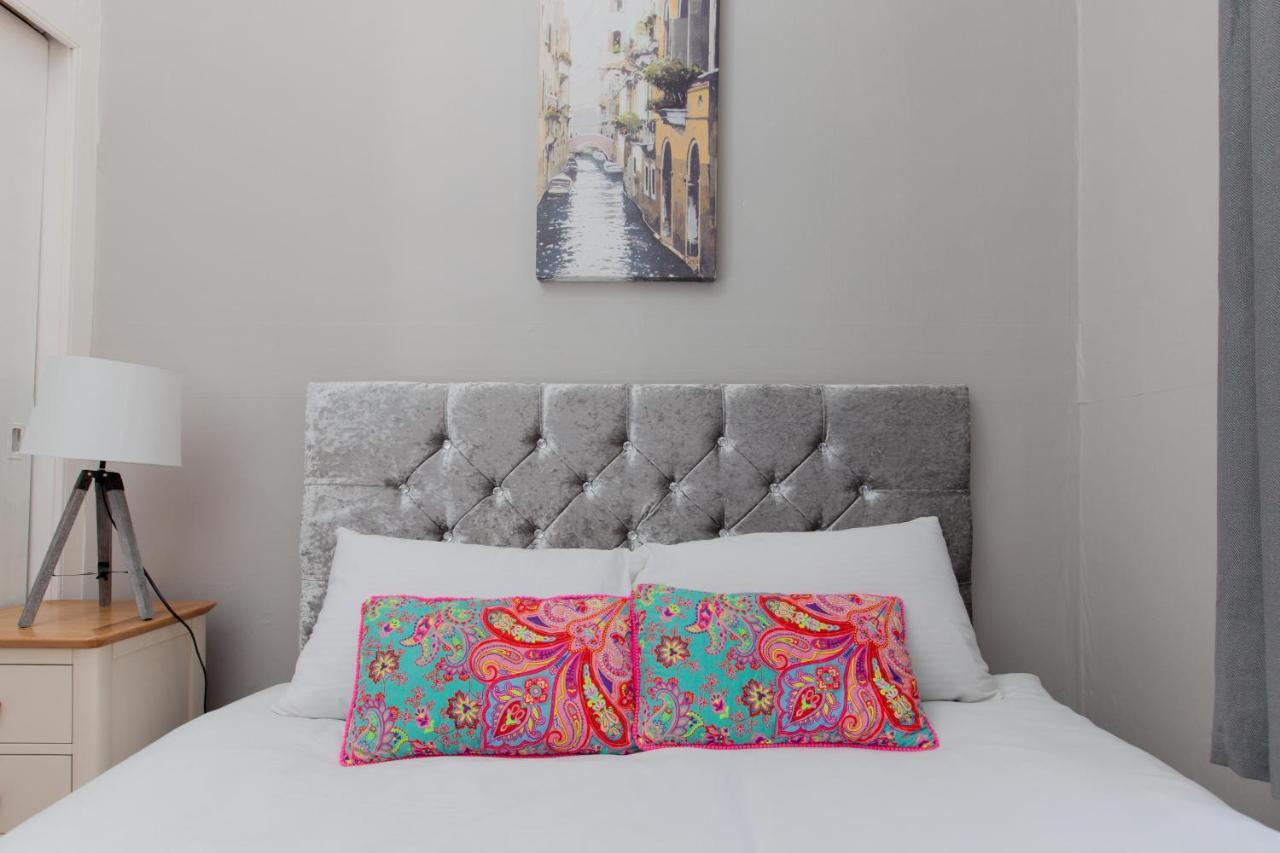 Bright & Homely City Centre Apartment Near Holyrood Édimbourg Extérieur photo