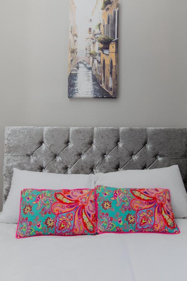 Bright & Homely City Centre Apartment Near Holyrood Édimbourg Extérieur photo