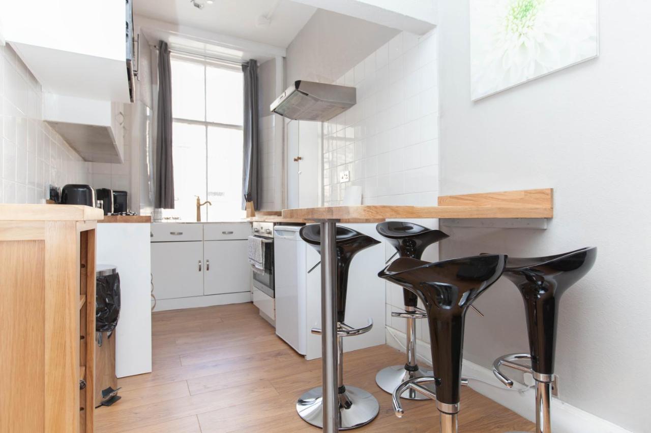 Bright & Homely City Centre Apartment Near Holyrood Édimbourg Extérieur photo